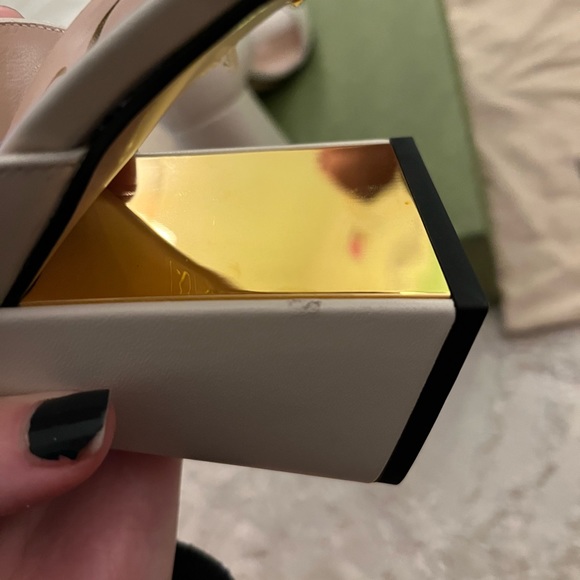 Gucci Baby Buckle Horsebit Ankle-strap Sandal size 39 (US 9) White Leather - Picture 8 of 14